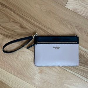 Kate Spade wristlet, new condition